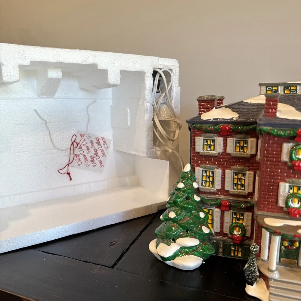Dept 56 Snow Village